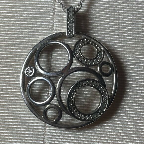 LARGE BEAUTIFUL ESTATE STERLING SILVER & DIAMOND CIRCLE PENDANT NECKLACE 18-20" - Picture 2 of 6